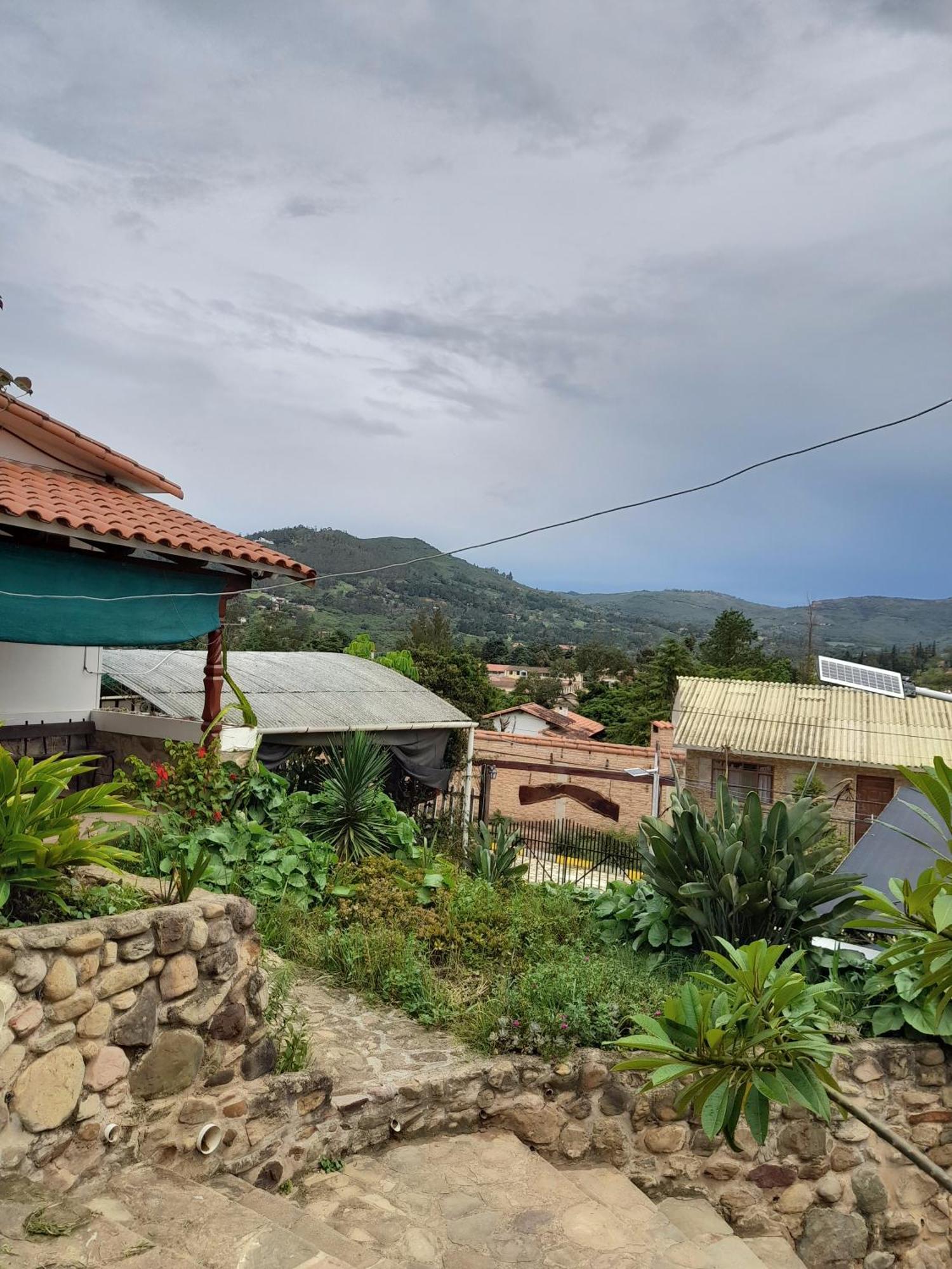Hotel Fonda Amboro Samaipata Esterno foto