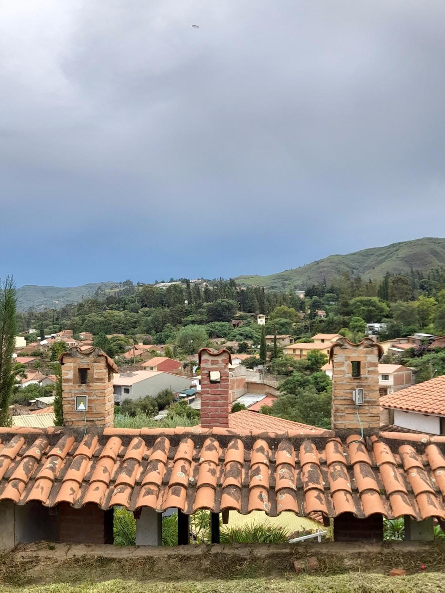 Hotel Fonda Amboro Samaipata Esterno foto